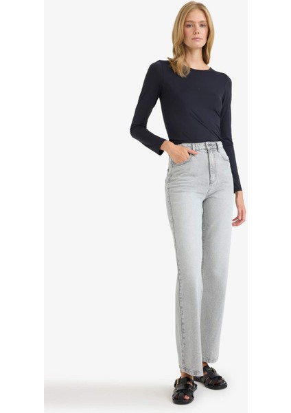 Slim Fit Dar Kesim Bisiklet Yaka Basic Düz Uzun Kollu Tişört D3756AX25AU