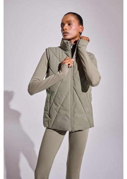 Fit Su Geçirmez Slim Fit Dar Kesim Fermuarlı Sporcu Yelek E9210AX25AU