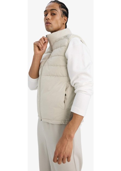 Fit Su İtici Rüzgar Geçirmez Slim Fit Dar Kesim Fermuarlı Cepli Şişme Yelek E9215AX25AU
