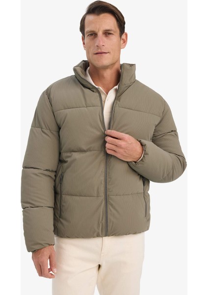 Su İtici Rüzgar Geçirmez Dik Yaka Astarlı Fermuarlı Cepli Kışlık Mont F0307AX25WN