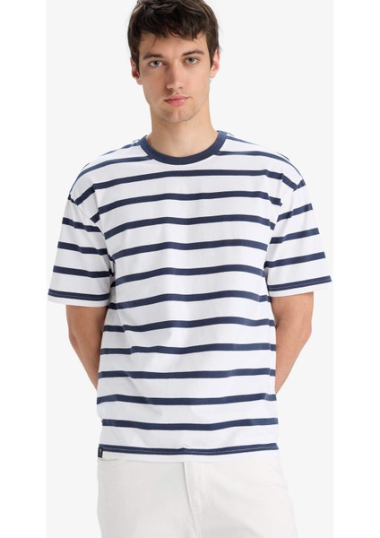 %100 Pamuk Boxy Fit Rahat Kesim Bisiklet Yaka Çizgili Kısa Kollu Tişört E1160AX25AU
