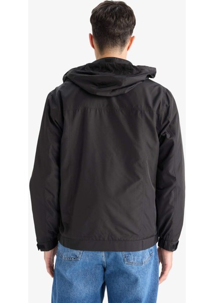 Su İtici Regular Fit Dik Yaka Astarlı Gizli Kapüşonlu Fermuarlı Cepli Mevsimlik Baharlık Mont D7669AX25AU