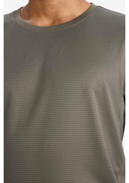 Fit Slim Fit Dar Kesim Bisiklet Yaka Çabuk Kuruyan Nefes Alabilen Esnek Kumaş Baskılı Sporcu Kısa Kollu Tişört E9318AX25AU