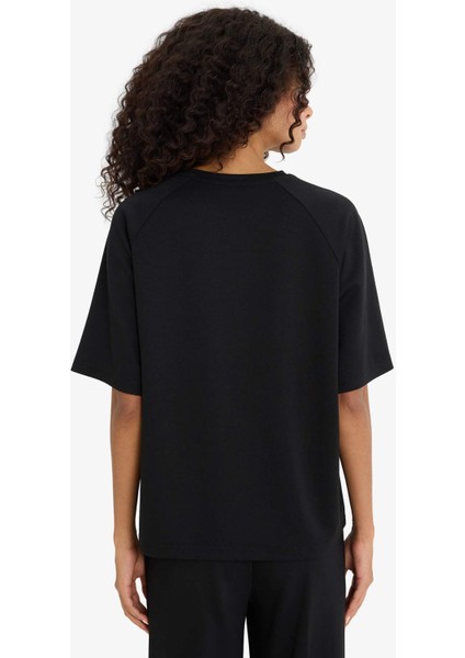 Relax Fit Bisiklet Yaka Yumuşak Dokulu Modal Kısa Kollu Tişört F1031AX25AU