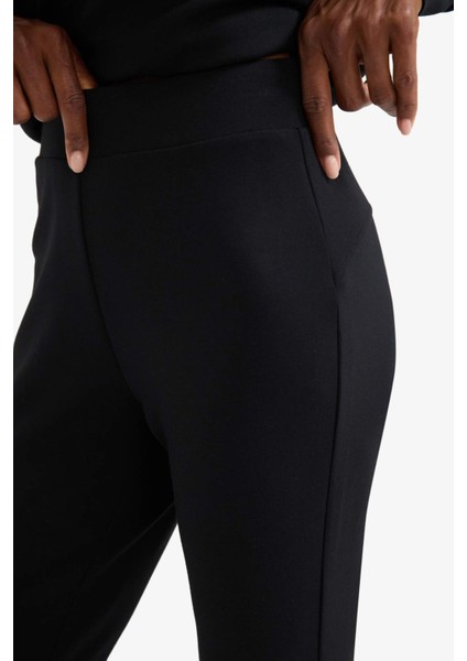 Fit Flare Fit İspanyol Paça Standart Boy Modal Soft Touch Pantolon E8957AX25AU