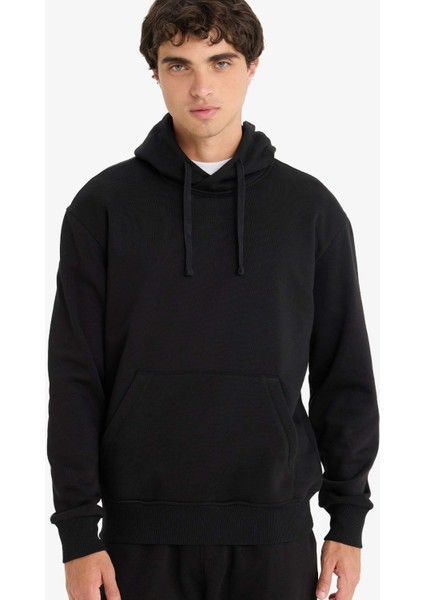 Regular Fit Kapüşonlu İçi Yumuşak Tüylü Kanguru Cepli Basic Düz Sweatshirt X8283AZ25AU
