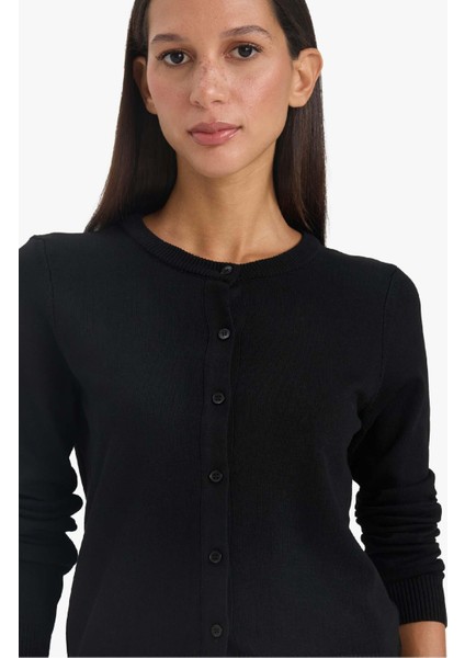 Regular Fit Bisiklet Yaka Basic Düz Düğmeli Triko Hırka D6282AX25AU