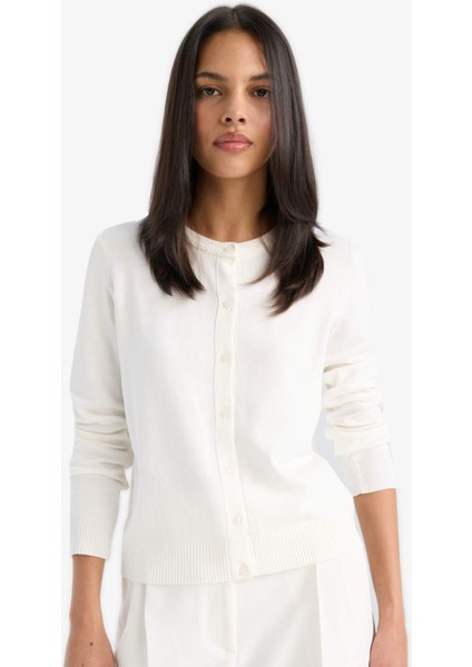 Regular Fit Bisiklet Yaka Basic Düz Düğmeli Triko Hırka D6282AX25AU