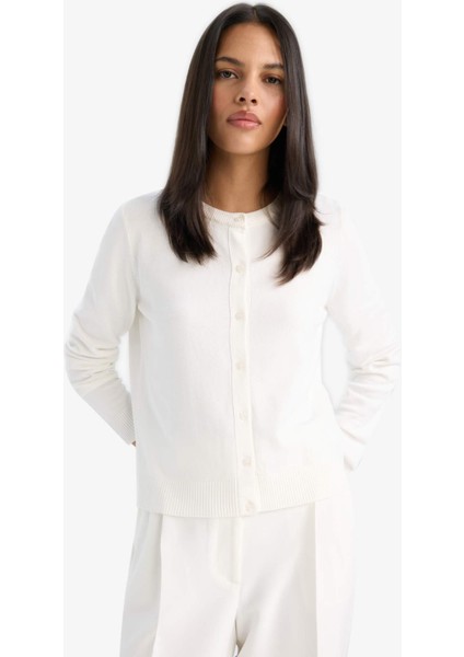 Regular Fit Bisiklet Yaka Basic Düz Düğmeli Triko Hırka D6282AX25AU