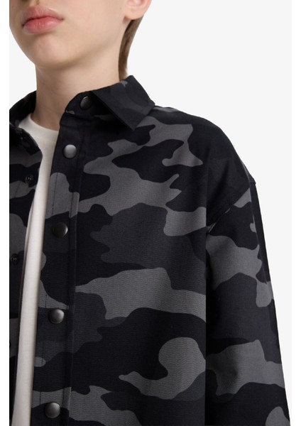 Erkek Çocuk Oversize Geniş Kalıp Polo Yaka Kamuflaj Desenli Gabardin Uzun Kollu Gömlek F1507A825AU