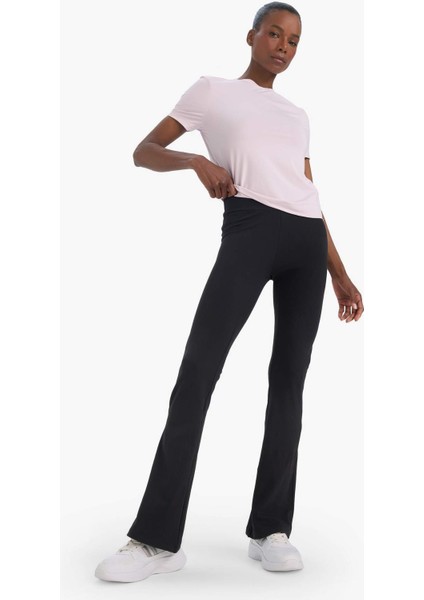 Fit Flare Fit Beli Saran İç Göstermeyen Toparlayıcı Yüksek Bel İspanyol Paça Standart Boy Sporcu Eşofman Altı C9192AX25AU