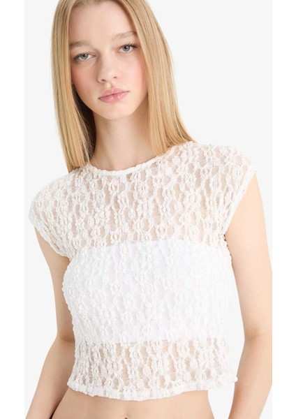 Coool Fitted Crop Dantel Kısa Kollu Beyaz Bluz F1778AX25SM
