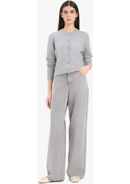 Regular Fit Bisiklet Yaka Basic Düz Düğmeli Soft Touch Yumuşak Triko Hırka