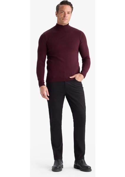 Slim Fit Dar Kesim Balıkçı Yaka Basic Düz Triko Kazak R1127AZ25WN