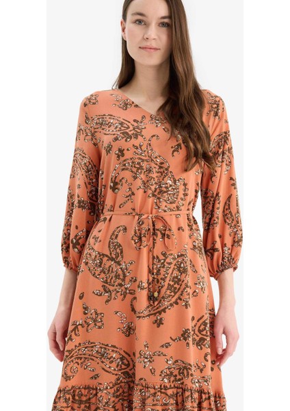 Regular Fit V Yaka Çiçek Desenli Yarım Kollu Midi Elbise F0985AX25SM