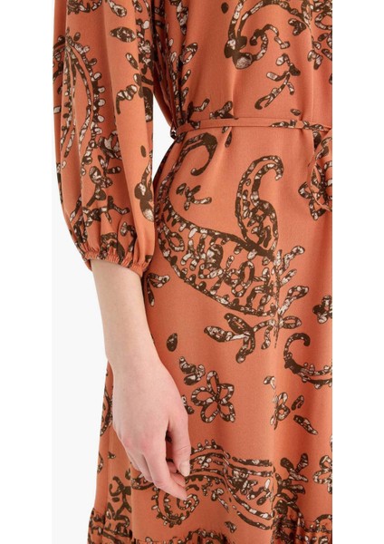 Regular Fit V Yaka Çiçek Desenli Yarım Kollu Midi Elbise F0985AX25SM