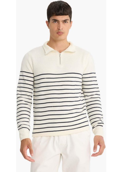 Standart Fit Yarım Fermuarlı Çizgili Triko Kazak F1522AX25AU