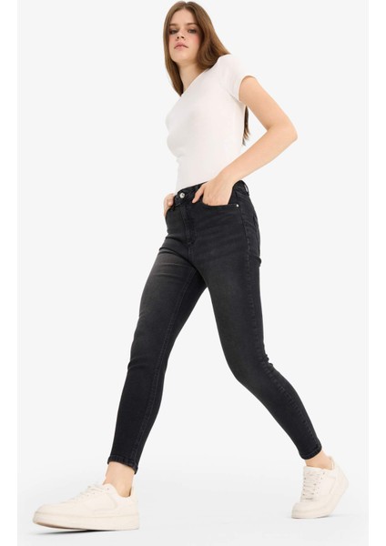 Skinny Fit Yüksek Bel Bilek Boy Jean Pantolon E9820AX25AU