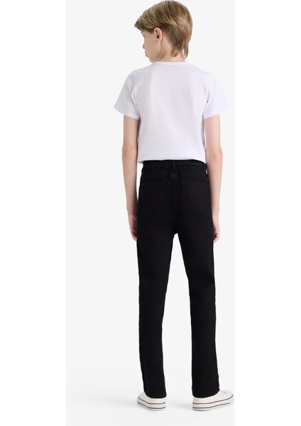 Erkek Çocuk Okul Slim Fit Dar Kesim Düz Paça Jean Pantolon C3683A825AU