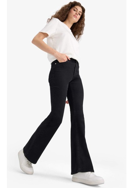 Mia Flare Fit Normal Bel İspanyol Paça Uzun Jean Pantolon E9157AX25AU