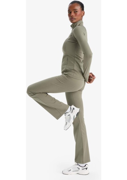 Fit Flare Fit Toparlayıcı Yüksek Bel İspanyol Paça Soft Touch Sporcu Pantolon B3988AX25AU