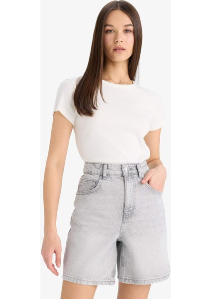 Yüksek Bel Cepli Jean Bermuda Şort E4701AX25SM