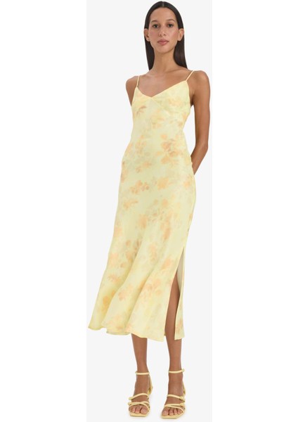 V Yaka Desenlil Yırtmaçlı Saten Askılı Midi Elbise