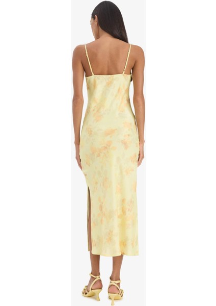 V Yaka Desenlil Yırtmaçlı Saten Askılı Midi Elbise