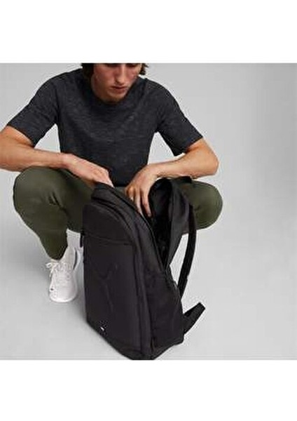 Buzz Sırt Çantası 34x47x17 cm 26L Rahat Dolgulu Askılar ve Pratik Cep Tasarımı