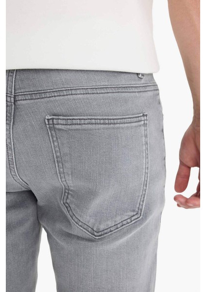 Pedro Slim Fit Dar Kalıp Normal Bel Dar Paça Jean Pantolon D0027AX25AU