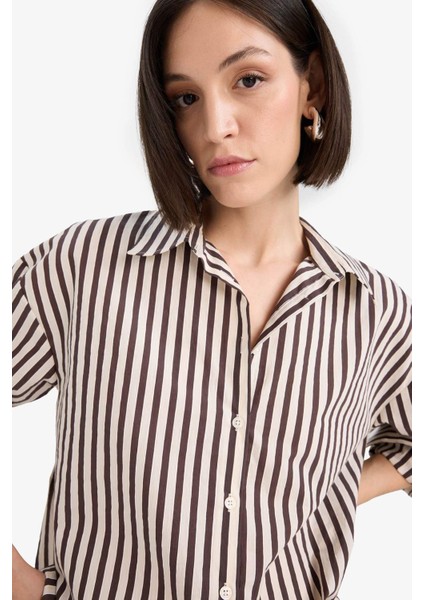 Afra x DeFacto Loose Fit Çizgili Poplin Uzun Kollu Gömlek F0403AX25SM