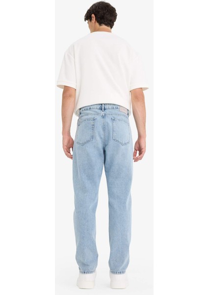 %100 Pamuk 90's Slim Fit Dar Kalıp Yüksek Bel Dar Paça Jean Yıkamalı Pantolon E1371AX25AU