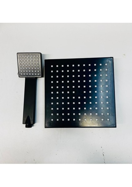 Siyah Robot Duş Tepe Başlığı ve El Duşu, Modern Tasarım ve Rahat Kullanım Sağlar