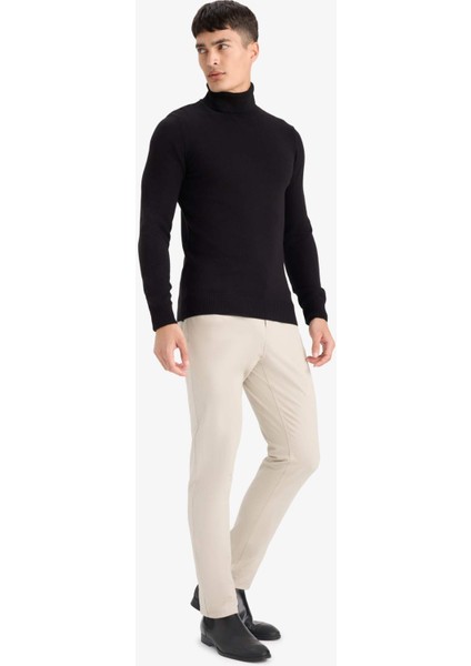 Slim Fit Dar Kesim Balıkçı Yaka Basic Düz Triko Kazak R1124AZ25WN