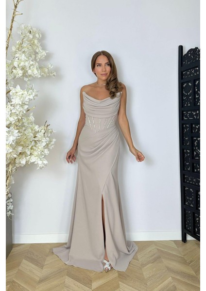 G1555 Taş ve Drape Detaylı Tasarım Abiye Elbise Bej