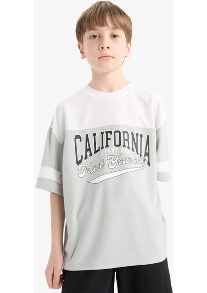 Erkek Çocuk Oversize Geniş Kalıp Bisiklet Yaka Renk Bloklu Baskılı Kısa Kollu Tişört F2415A825HS