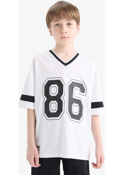 Erkek Çocuk Oversize Geniş Kalıp V Yaka Baskılı Tül Kısa Kollu Tişört F2412A825HS