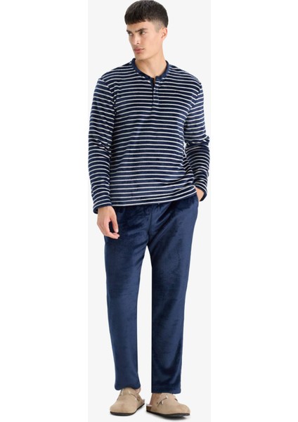 Pijama Takımı Regular Fit Çizgili Uzun Kollu Üst Welsoft Pelüş Uzun Alt A3443AX25WN