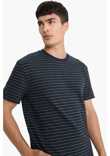 Regular Fit Bisiklet Yaka Çizgili Kısa Kollu Tişört E8198AX25AU