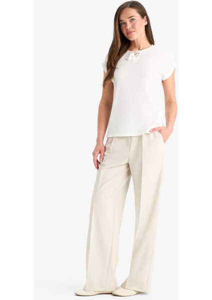 Bağcıklı Yaka Bürümcük Kısa Kollu Tişört F2767AX25SM