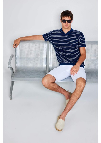 Slim Fit Dar Kesim Beyaz Jean Bermuda Şort