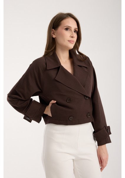 Acı Kahve Kruvaze Yaka Crop Trençkot