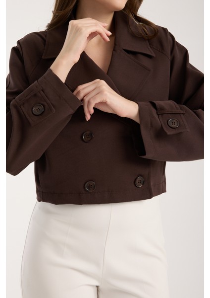 Acı Kahve Kruvaze Yaka Crop Trençkot fırsatları