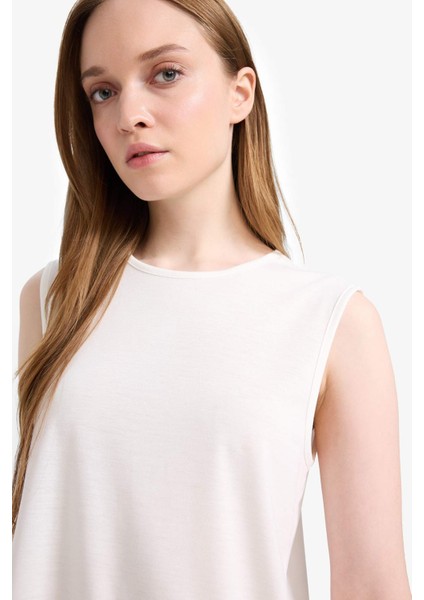 Regular Fit Bisiklet Yaka Basic Düz Kolsuz Pile Detaylı Tunik F4754AX25SP