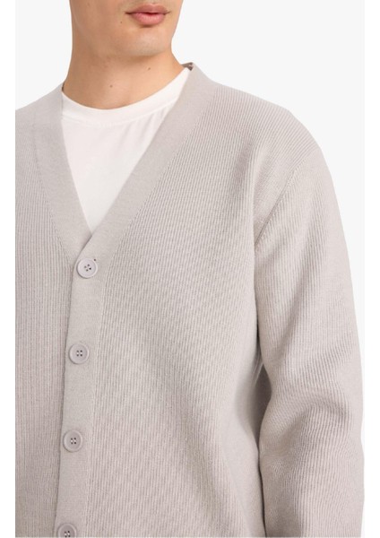 Relax Fit V Yaka Düğmeli Triko Hırka F2700AX25WN