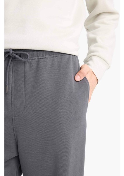 Regular Fit Beli Bağcıklı Paçası Lastikli Cepli Basic Düz Jogger Eşofman Altı
