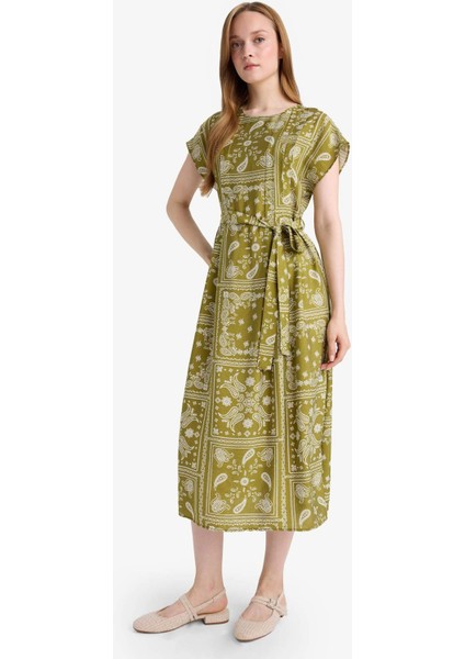 A Kesim Yuvarlak Yaka Desenli Kısa Kollu Midi Elbise F4770AX25AU