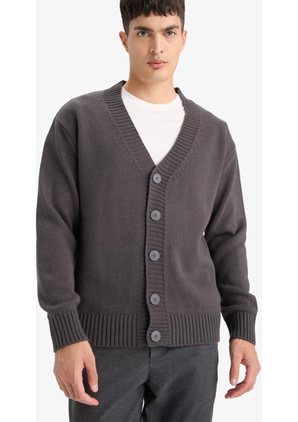 Relax Fit V Yaka Düğmeli Triko Hırka E5343AX25WN