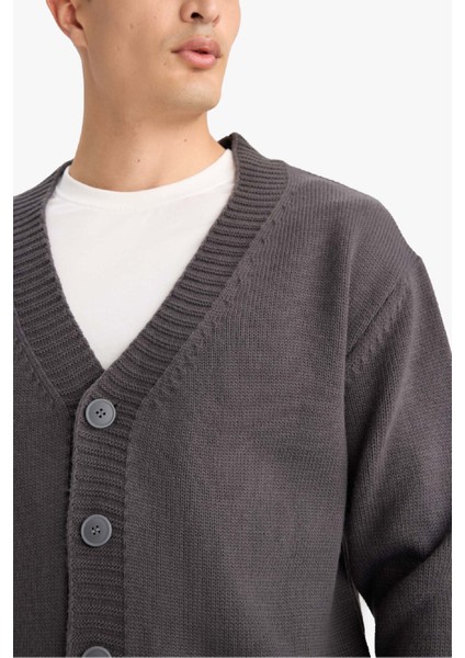 Relax Fit V Yaka Düğmeli Triko Hırka E5343AX25WN