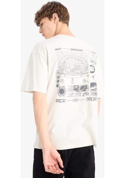 %100 Pamuk Rick and Morty Boxy Fit Bisiklet Yaka Sırt Baskılı Kısa Kollu Tişört E9307AX25AU